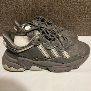 Adidas Ozweego Grey Ash Silver Sneakers Size 6 Women’s #EE5718 90’s Inspired Y2K